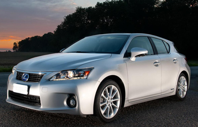 Lexus CT 200h.