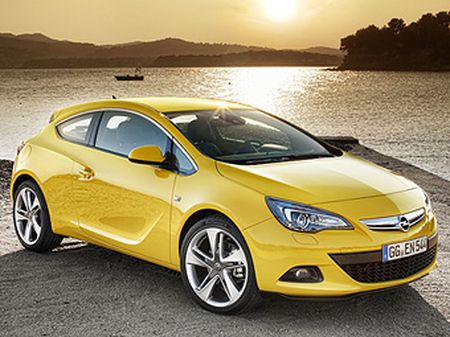 Opel Astra GTC 2011