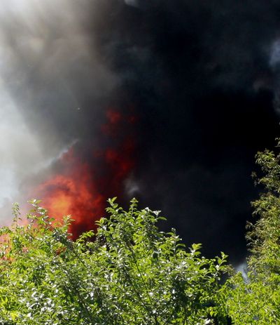 пожар под Донецком - в Макеевке
