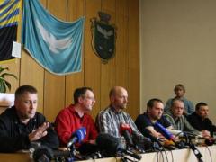 Сепаратисты Славянска ведут переговоры об освобождении наблюдателей ОБСЕ
