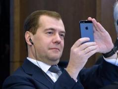 Стало известно, что Путин и Лавров смеются над Медведевым
