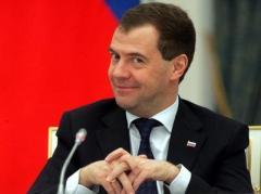 Россия продлила санкции против себя - сети троллят решение Медведева