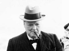 Недокуренную сигару Черчилля продали по цене автомобиля