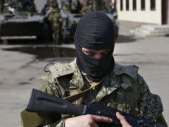 Боевики "ДНР" окапываются у границы с РФ
