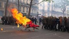 В Париже первомайская демонстрация переросла в массовые беспорядки