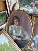 Через КПВВ “Новотроицкое пытались незаконно перевезти 210 картин известного художника