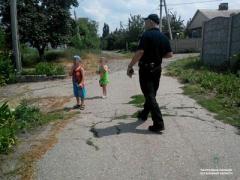 Донбасс: ушедших из дома малышей нашли возле стадиона "Шахтер"