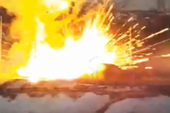 ВСУ разгромили позицию врага под Ясиноватой, мощный взрыв превратил в пепел ДЗОТ "ДНР". ВИДЕО