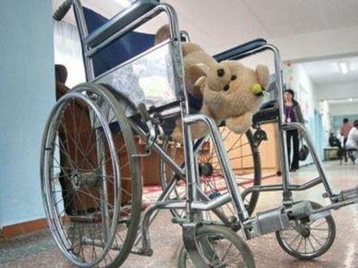 Руководители интернатов для детей-инвалидов растратили более 150 тысяч гривен