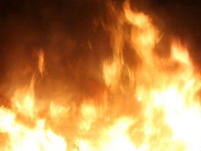 Пожар в Донецке тушили три автоцистерны