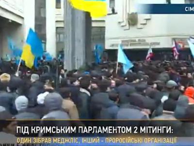 Онлайн-трансляция: в Крыму начались столкновения татар с пророссийскими митингующими (ВИДЕО)