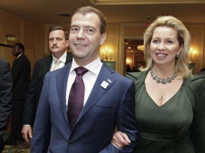 И снова опера - в Москве  ожидают «важное заявление» Дмитрия Медведева