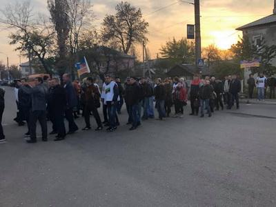 Прифронтовой Лисичанск охватила мощная забастовка горняков: остановлены все шахты, перекрываются дороги