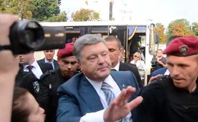 «Я не собираюсь сдаваться!»: Порошенко начал переворот в Украине, «это полное разрушение»