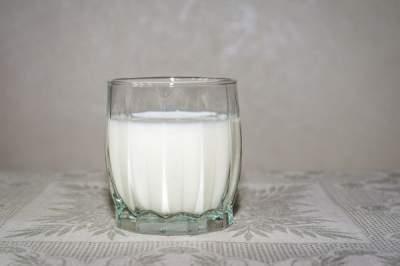 Диетолог рассказал, каким продуктом заменить молоко