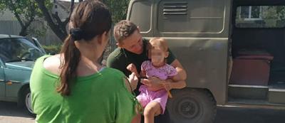 В Луганской области военные нашли маленькую девочку в лесополосе