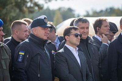 Украинские силовики показали, как будут зачищать Донецк и Луганск. ВИДЕО