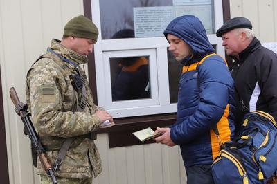 Ситуация в пунктах пропуска на Донбассе 3 января