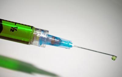 Китай заявил о создании вакцины против коронавируса