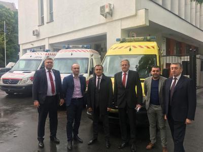 Словакия передала три автомобиля скорой помощи для КПВВ "Станица Луганская"