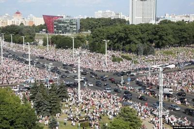 В нескольких городах Беларуси прошли многотысячные марши "За Свободу"