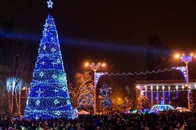В "ДНР" отменили комендантский час на новогодние праздники