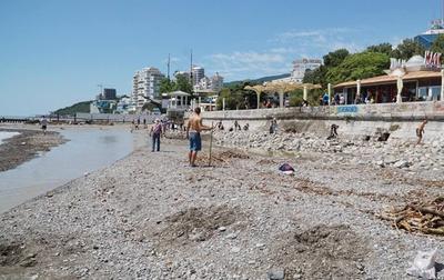В аннексированном Крыму из-за наводнений закрыты 83 пляжа