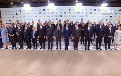 В Киеве открылся первый саммит Крымской платформы (ВИДЕО)