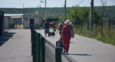 Вчера через КПВВ на Донбассе прошли почти 3000 человек