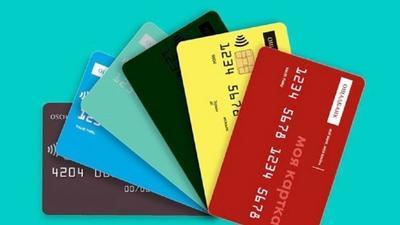 Ощадбанк продлил действие платежных карт ВПЛ в последний раз