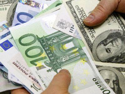 Доллар и евро падают