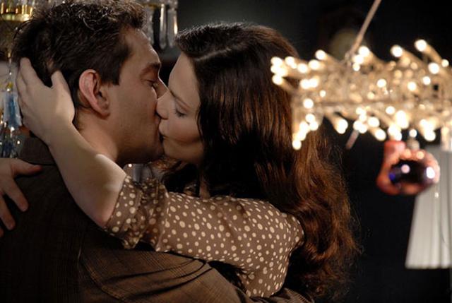 Топ-10 самых красивых поцелуев в кино. ФОТО