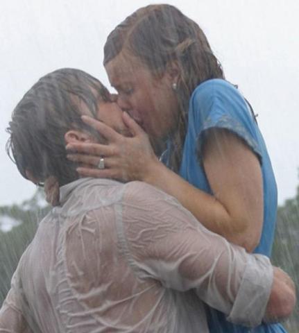 Топ-10 самых красивых поцелуев в кино. ФОТО