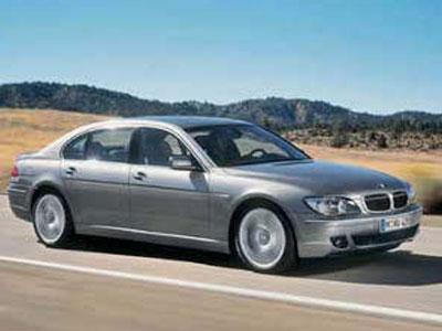 BMW 750i 2006  .