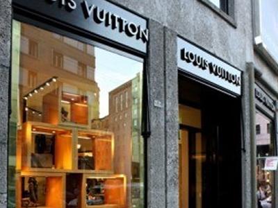Louis Vuitton    