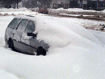 В Артемовском районе автомобили не могут проехать из-за снежных заносов