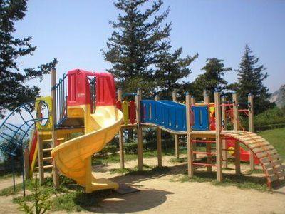 В Горловке построят 50 детских и спортивных площадок