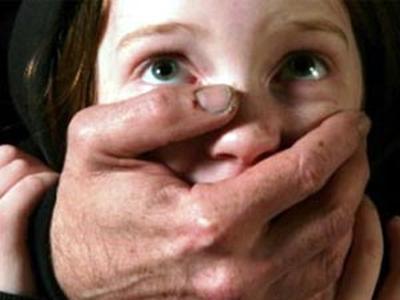 Отец, насиловавший малолетнюю дочь в течение семи лет, осуждён