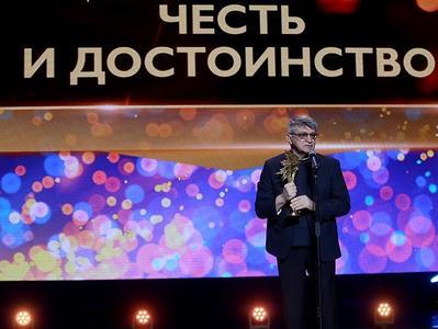 Обвинительная речь российского режиссера Александра Сокурова на церемонии премии "Ника" взорвала зал и заставила оправдываться Кремль (ВИДЕО)