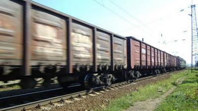Укрзализныця снижает пропуск поездов на Мариуполь