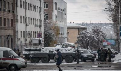 "Переворот" в Луганске: что сейчас происходит в осажденном "зелеными человечками" городе