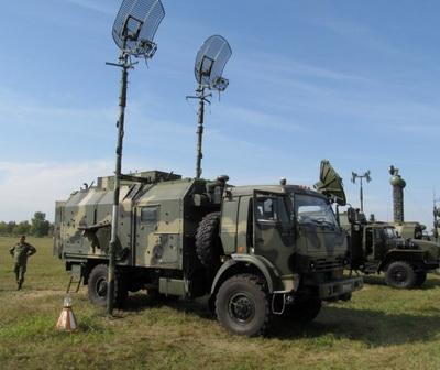В районе Кадиевки обнаружена радиорелейную станция и командно-штабные машины боевиков «ЛНР»