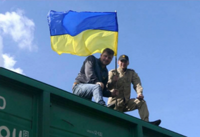 Во Львовской области спецназ дубинками разогнал участников блокады российского угля