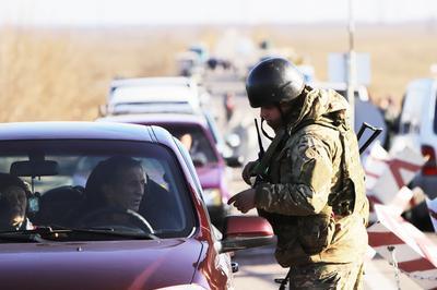 Ситуация в пунктах пропуска на Донбассе 16 февраля