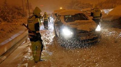 Cнежный шторм в Испании привел к гибели 4 человек (ВИДЕО)