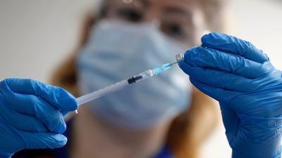 Ученые сравнили эффективность вакцин Pfizer и Sinovac