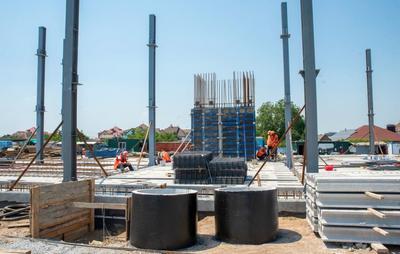 В Мариуполе строят первый в Украине "стальной" дом