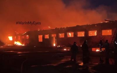 Соцсети сообщили о сильном пожаре в Донецке (ВИДЕО)