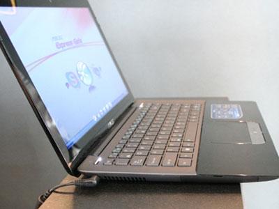  ASUS UX30.