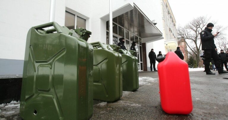 скільки-можна-зберігати-бензин